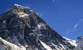 Because It S Not There Climbers May Face Danger If Everest S Hillary Step Collapsed Scientific American