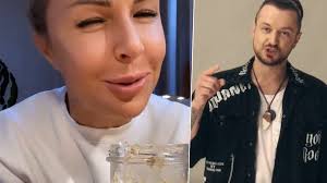 Blanka lipińska wyprzedaje szafę i ubrania od barona! Blanka Lipinska Zajada Sie Kiszonkami Od Barona Co O Nich Mowi