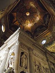 La santa casa è custodita all'interno della basilica edificata tra il 1469 e 1587 ed è il cuore del santuario. Basilica Della Santa Casa Wikipedia