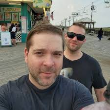 Rob Willey (@RobbieWilley)