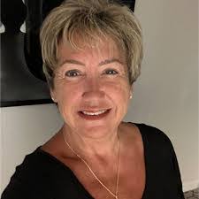 Jacquelyn Carnes's Instagram, Twitter & Facebook