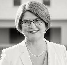 Heather Gandy's Instagram, Twitter & Facebook