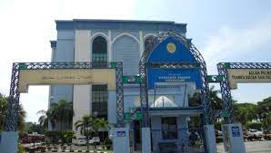 Ketua hakim syarie terengganu wan mohd zakri wan mohd berkata. Pasangan Penuntut Universiti Didenda Rm2 500 Kerana Khalwat