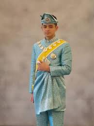 Cucunda sultan pahang, tengku hassanal ibrahim alam shah tengku abdullah, menerima darjah sri sultan ahmad shah pahang (ssap) yang membawa. Hg0djxlodaijzm