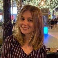 Amber Pelham's Instagram, Twitter & Facebook