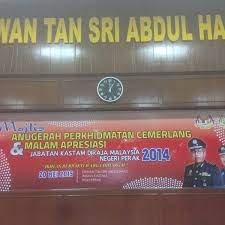 Penerimaan bungkusan pos melalui bangunan pejabat pos besar. Photos At Kastam Diraja Malaysia Capitol Building