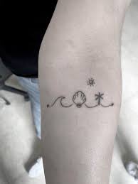 A small amount of blood is very normal in almost every piercing, and some areas bleed slightly more than others. 50 Simple And Small Tattoos For Women With Meaning Flymeso Blog