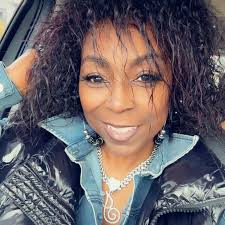 Who is selling vending machines?✨