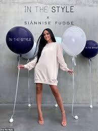 Along with advertising, the magazine offers articles about content such as beauty, fashion, home, entertaining, philanthropy and celebrity lifestyles. Love Island S Siannise Fudge Launches New Collection With Inthestyle Aktuelle Boulevard Nachrichten Und Fotogalerien Zu Stars Sternchen