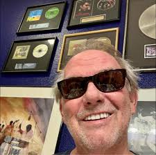 community guidelines and member behavior in low budget filmmaking group