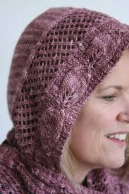 Bufanda con capucha de Lady Edith (Patrón de tejido en PDF)