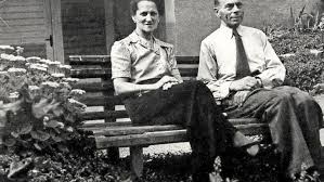 Its current status is listed as active. Zeitgeschichte Im Mittleren Neckartal Pfarrhauser Wurden Zum Letzten Zufluchtsort Landkreis Esslingen Stuttgarter Zeitung