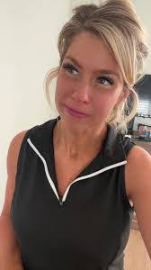 Betsy Kay's Instagram, Twitter & Facebook