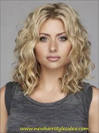 Curly hair always looks adorable, and we collected hairstyles for curly hair to prove you that. Blonde Curly Hairstyles Medium Curly Hair Styles Hair Styles Medium Hair Styles