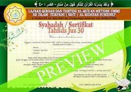 Penghargaan bisa berupa piagam, piala maupun yang lainnya. Contoh Sertifikat Tahfidz Quran Cara Golden