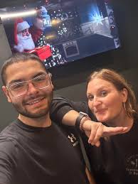 Wellllll WE did it!!! My son Evan and I got 27 pans of Mac N Cheese out the  door! 😅 Enjoy everyone 🫶🏼🤗♥️ Merry Christmas 🎄