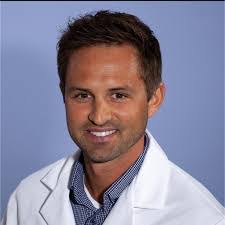 Benjamin Popp's Instagram, Twitter & Facebook