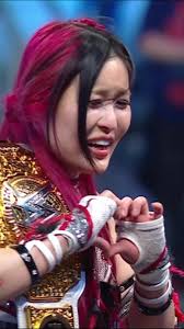 IYO SKY ES LA NUEVA CAMPEONA MUNDIAL #wrestlemania #wwenetwork #wweespañol  #wweraw #wwe #wrestling #prowrestling #iyosky #rhearipley #biancabelair  #divas