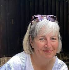 Easy hairstyles for women over 50