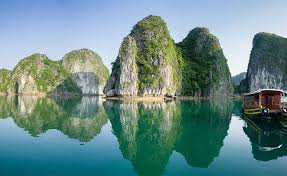 Lan ha bay is the best option for you to enjoy halong bay with less touched tourists. Experience To Travel Lan Ha Bay Calypso Cruises