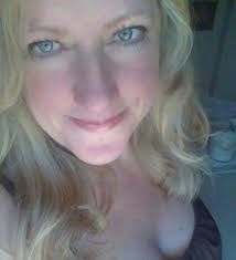 Hannah Rowell's Instagram, Twitter & Facebook