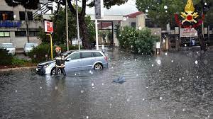 Consulta il meteo del col. Allerta Meteo Arancione Domani Scuole Chiuse A S Teresa Furci Roccalumera E In Tutti Gli Altri Comuni Cronaca Gazzetta Jonica Web Magazine