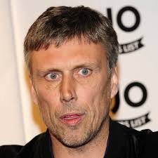 Love it bez great old skool tune xx. Happy Mondays Star Bez Pays Tribute To Murdered Friend Celebrity News Showbiz Tv Express Co Uk