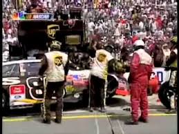Nascar crews pride themselves on how quickly they're able to get their drivers in and out of pit road, but in doing so they make themselves pretty vulnerable. 2003 Brickyard 400 Scary Pit Road Accident Youtube