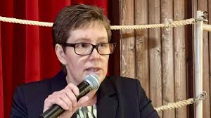 Efringen-Kirchen: Mit lautem Knall in den Empfang