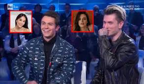 Scopri l'età di benji e fede e altre curiosità del duo musicale formato da benjamin mascolo e federico rossi. Benji Fede Parlano Delle Fidanzate Guarda La Videointervista Video