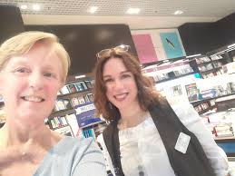 Un ģrand merci à Ingrid pour son accueil chaleureux au centre culturel  E.LECLERC de Checy (45)