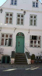 Der aktuelle durchschnittliche quadratmeterpreis für eine wohnung in husum liegt bei 8,70 €/m². 2 Zimmer Wohnung Zu Vermieten Hohle Gasse 4 25813 Husum Nordfriesland Kreis Mapio Net