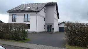 Derzeit 33 freie mietwohnungen in ganz simmerath. 3 Zimmer Wohnung Zu Vermieten Quadfliegstrasse 18 52152 Simmerath Aachen Kreis Mapio Net