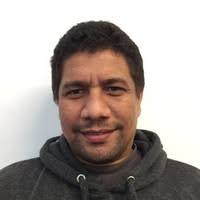 30+ perfiles de «Tavarez»