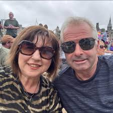 🧀🍞 Cottage Cheese Flatbread 🍞🧀 Ingredients: 1 cup cottage cheese 1 cup  almond flour 1 large egg 1/4 tsp garlic powder 1/4 tsp baking powder Pinch  of salt 1 tbsp olive oil (for cooking) Instructions: 👇👇👇