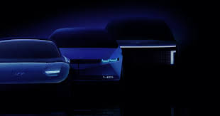 South korean automaker hyundai motor co launched its ioniq 5 midsize crossover on tuesday, the first in a planned family of electric vehicles (ev) that it hopes will propel it into the third rank of global ev makers by 2025. Hyundai Reboots Ioniq As An Ev Brand Starting With Ioniq 5 Crossover In Fall 2021