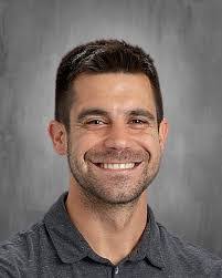 Chris Freire's Instagram, Twitter & Facebook