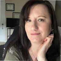 Lori Morrow's Instagram, Twitter & Facebook