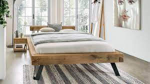 Das ich schlussendlich in einem alten schweinestall meine nacht im heu auf dem schalseehof verbringen würde, dass hätte ich mir nicht geträumt. Balkenbett Atticora Im Angesagten Loft Style