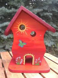 Tipps Fur Die Gartendekoration Markt De Vogelhauschen Vogelhaus Vogelhaus Bemalen