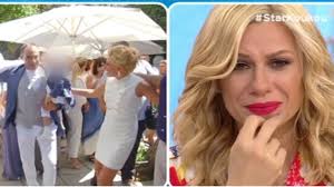 Αιτία για την απουσία της παρουσιάστριας, ήταν. Katerina Karabatoy Lygise Me Ta Plana Apo Th Baftish Toy Gioy Ths Newlifestyle