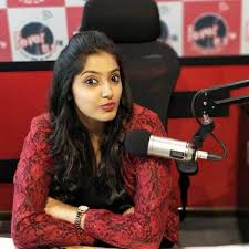 Rj Sindhu Wiki Biography Age Family Movies Tv Shows Images News Bugz Cook with comali,vijay tv shows celebrity chefs venkatesh bhat and damu bring to you a cookery show with a twist! rj sindhu wiki biography age family