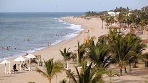 Mas De 30 Mil Turistas Ecuatorianos Visitaron Tumbes En El 2013 Beach Outdoor Ocean