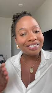 Yesenia Chicas's Instagram, Twitter & Facebook