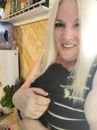 Remington (Jack) at his checkup 💋🐶152lbs 35.5” tall & doing wonderful!