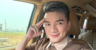 Thực hư hình ảnh lan truyền Đàm Vĩnh Hưng bị mất 4 ngón chân sau tai nạn