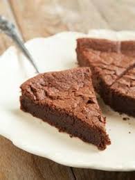 Gateau Tres Rapide Au Yaourt Et Au Chocolat Recette Avec Images Recette Gateau Chocolat Recette Gateau Gateau Chocolat Facile
