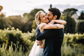 Trier par recommandations prix croissant prix décroissant surface croissante surface décroissante nb pièces croissant nb pièces décroissant nouveautés. Photographe Mariage Var Gilles Perbal Wedding Photographer Paca