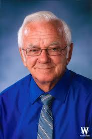 Dale Manley's Instagram, Twitter & Facebook