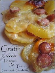 Gratin De Pommes De Terre Aux Saucisses De Strasbourg Et Cheddar A Table Cheri Recette Gratin Pomme De Terre Recettes De Cuisine